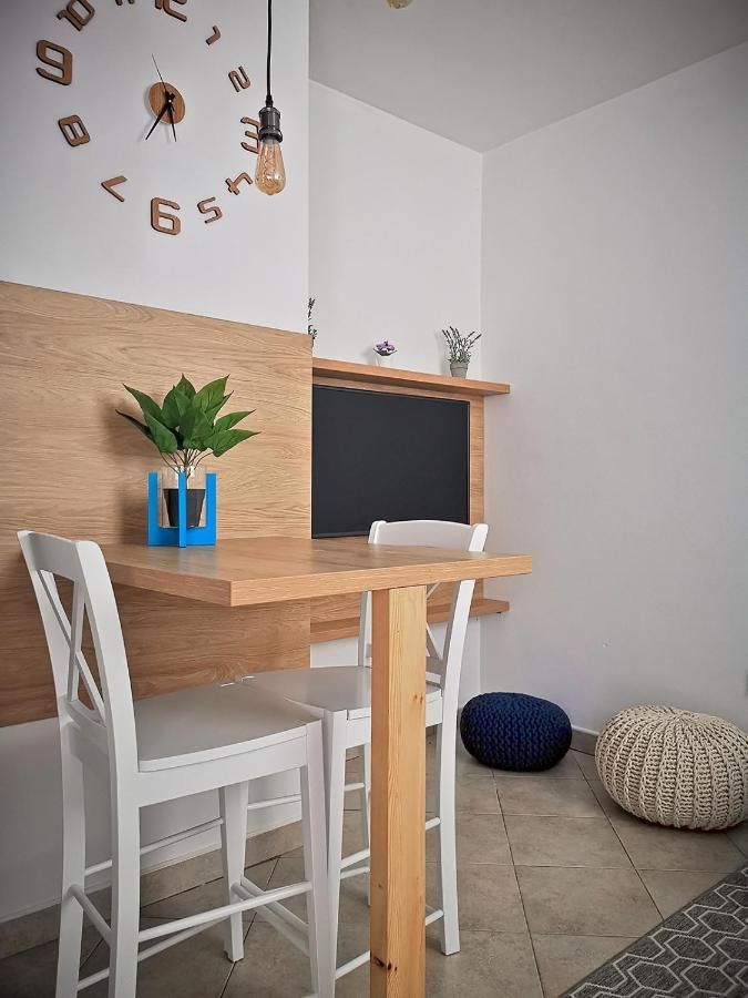 Premium Apartments Tade Funtana Esterno foto
