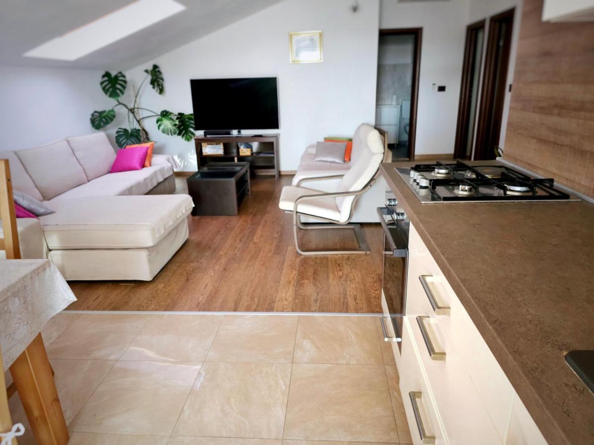 Premium Apartments Tade Funtana Esterno foto