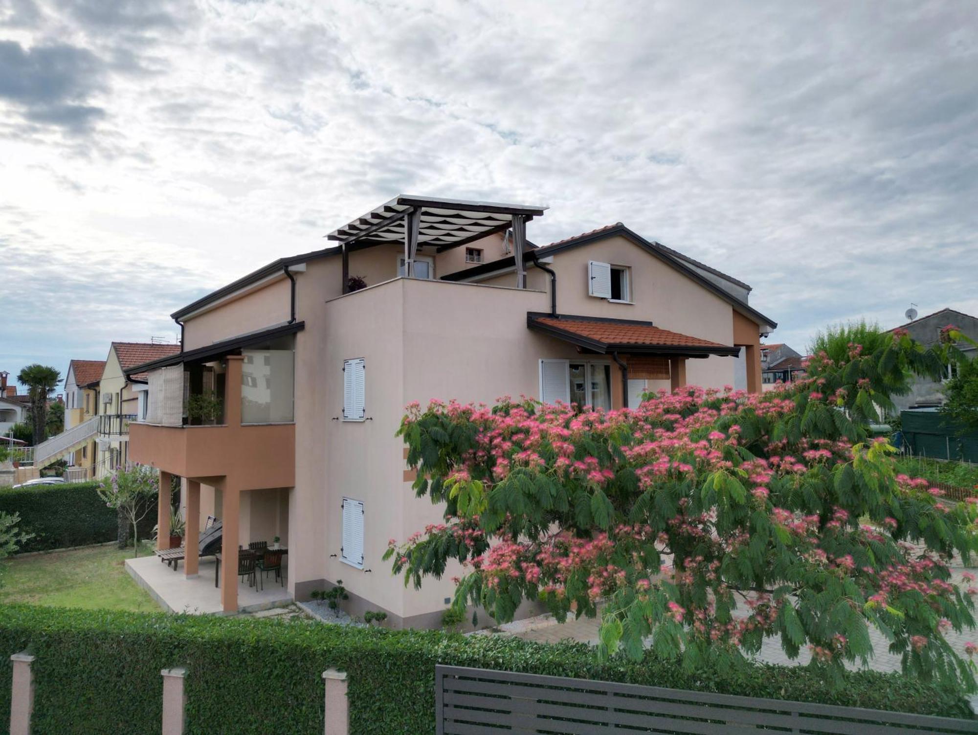 Premium Apartments Tade Funtana Esterno foto
